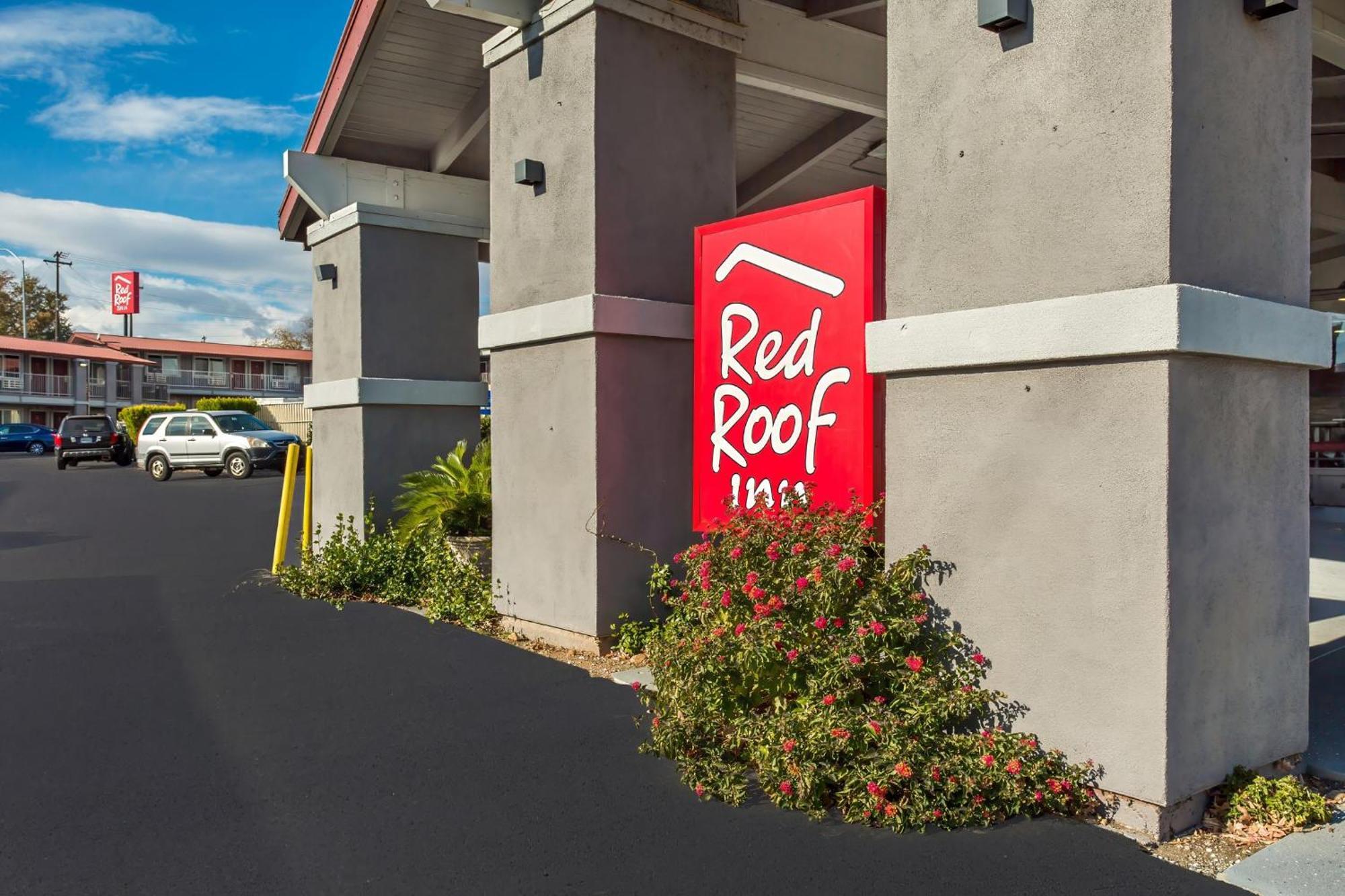 Red Roof Inn Redding Exterior foto